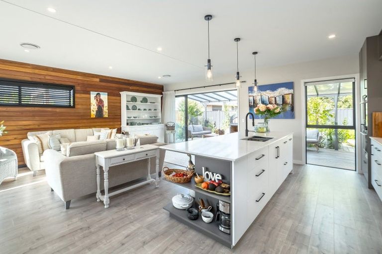 Photo of property in 4 Peony Drive, Greytown, 5712