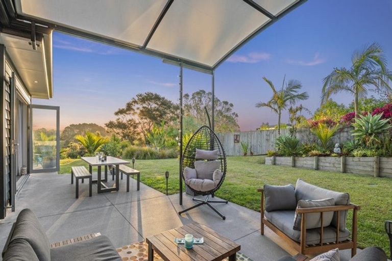 Photo of property in 1154a East Coast Road, Redvale, Auckland, 0794