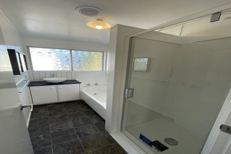Photo of property in 35c Clearmont Crescent, Blagdon, New Plymouth, 4310