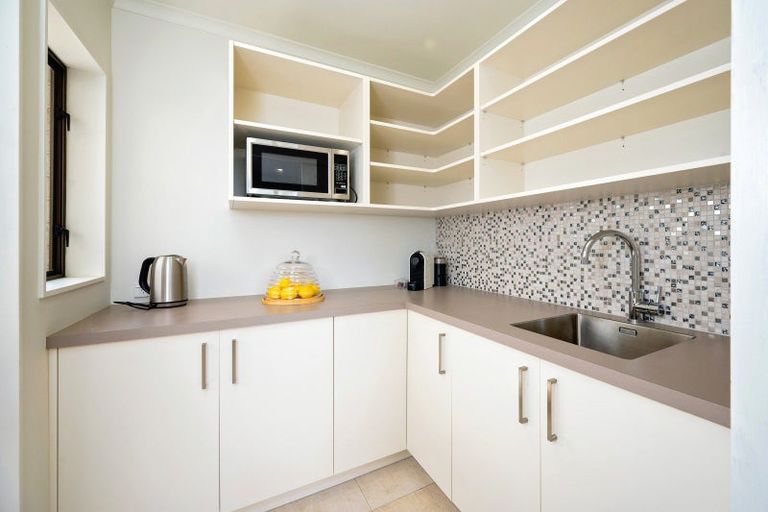 Photo of property in 41 Duart Road, Havelock North, 4130