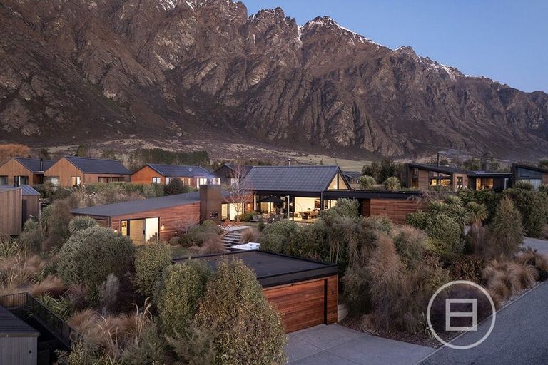 Photo of property in 8 Big Valley Drive, Jacks Point, Queenstown, 9371