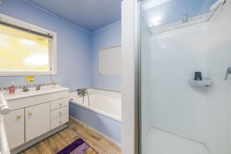 Photo of property in 24 Rollerson Street, Papakura, 2110