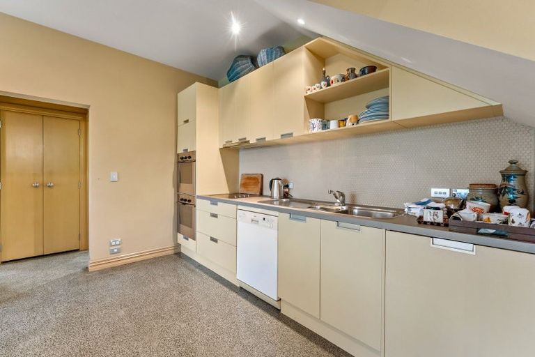 Photo of property in 744 Waitakere Road, Kumeu, 0891