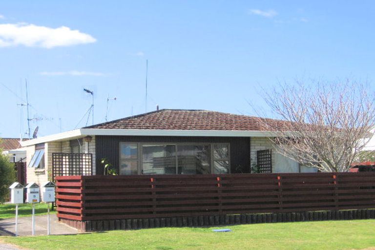 Photo of property in 2/9 Leander Street, Mount Maunganui, 3116