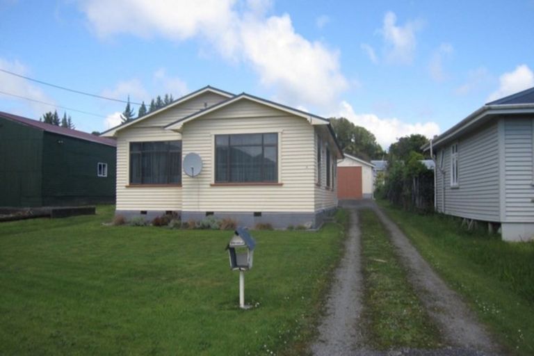 Photo of property in 17 Macdougall Avenue, Dunollie, Runanga, 7803
