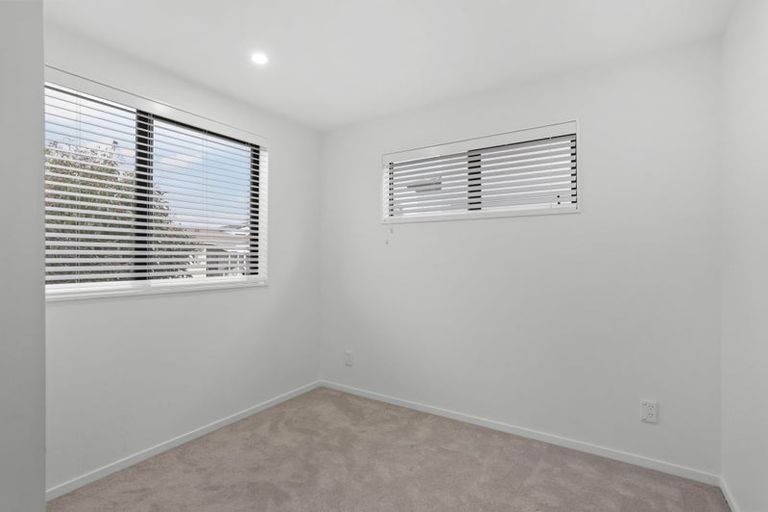 Photo of property in 19c Farwood Drive, Henderson, Auckland, 0612