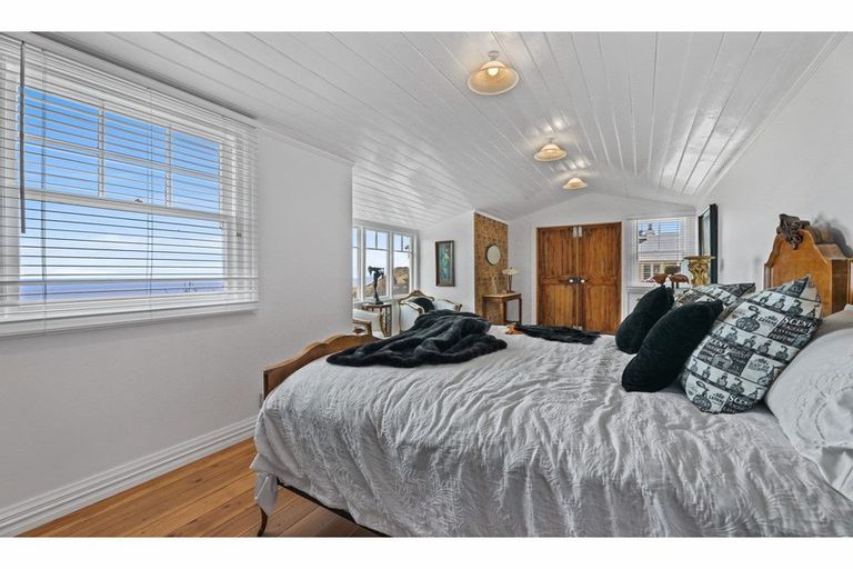 Photo of property in 3 Robin Hood Bay Road, Peraki, Little River, 7591