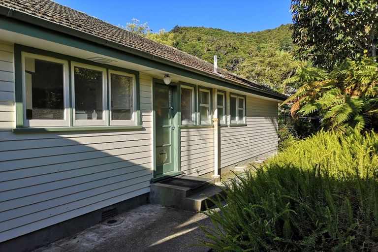 Photo of property in 44a Norton Park Avenue, Fairfield, Lower Hutt, 5011