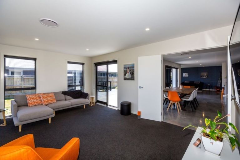 Photo of property in 10 Honeyfield Drive, Whalers Gate, New Plymouth, 4310