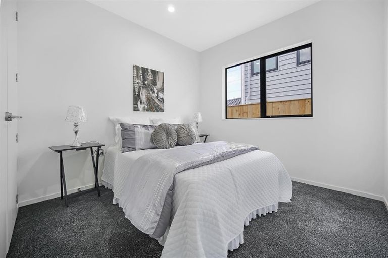 Photo of property in 61 Drumbuoy Drive, Flat Bush, Auckland, 2019