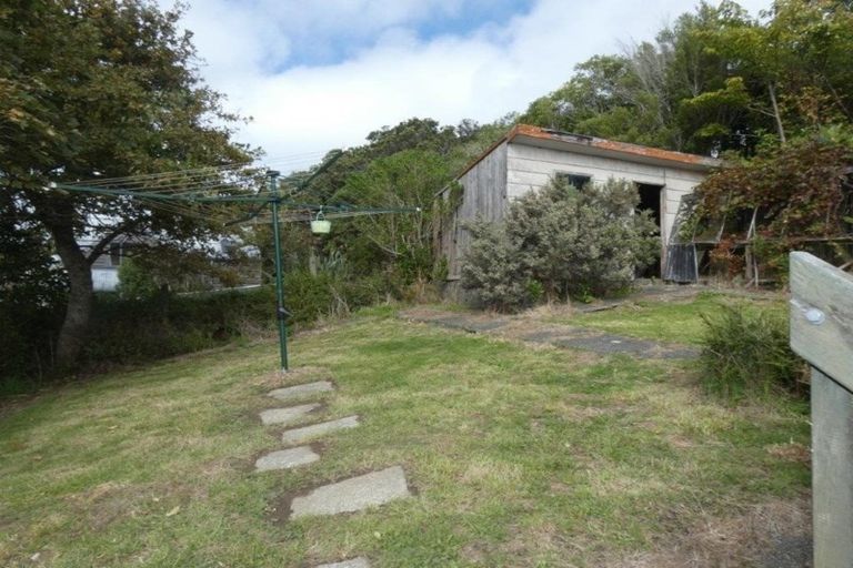 Photo of property in 93 Karori Road, Karori, Wellington, 6012