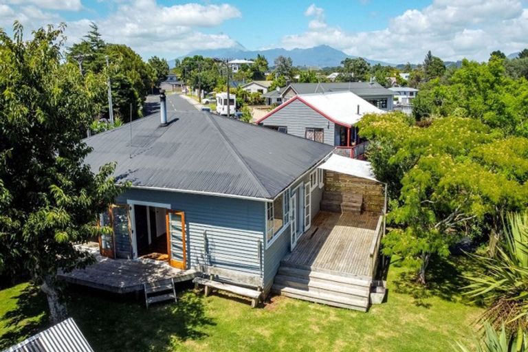 Photo of property in 222 Frankley Road, Frankleigh Park, New Plymouth, 4310