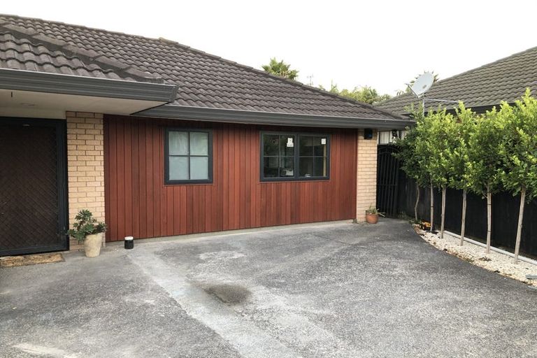 Photo of property in 2/160a Bayswater Avenue, Bayswater, Auckland, 0622