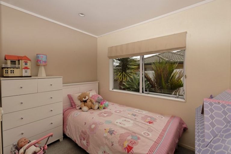 Photo of property in 22 Millstream Drive, Henderson, Auckland, 0610