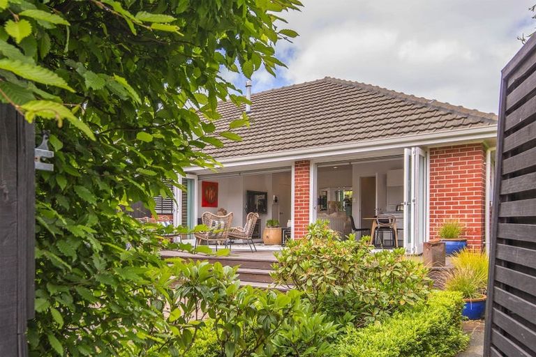 Photo of property in 1/110 Leinster Road, Merivale, Christchurch, 8014