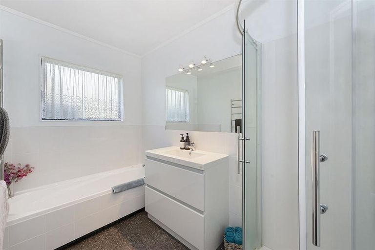 Photo of property in 24 Minnie Place, Pukete, Hamilton, 3200