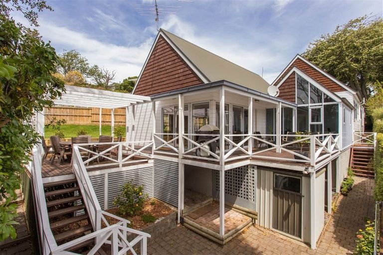 Photo of property in 4 Lady Polson Lane, Cashmere, Christchurch, 8022