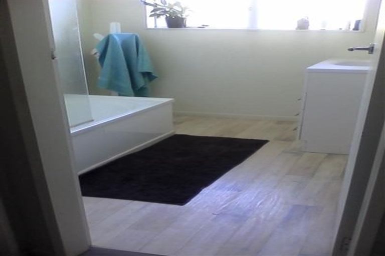 Photo of property in 52 Lord Street, Stokes Valley, Lower Hutt, 5019