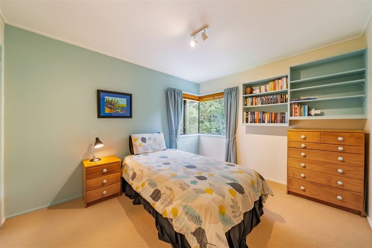 Photo of property in 55 Chatsworth Road, Silverstream, Upper Hutt, 5019