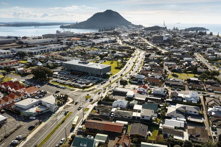 Photo of property in 2/419 Maunganui Road, Mount Maunganui, 3116
