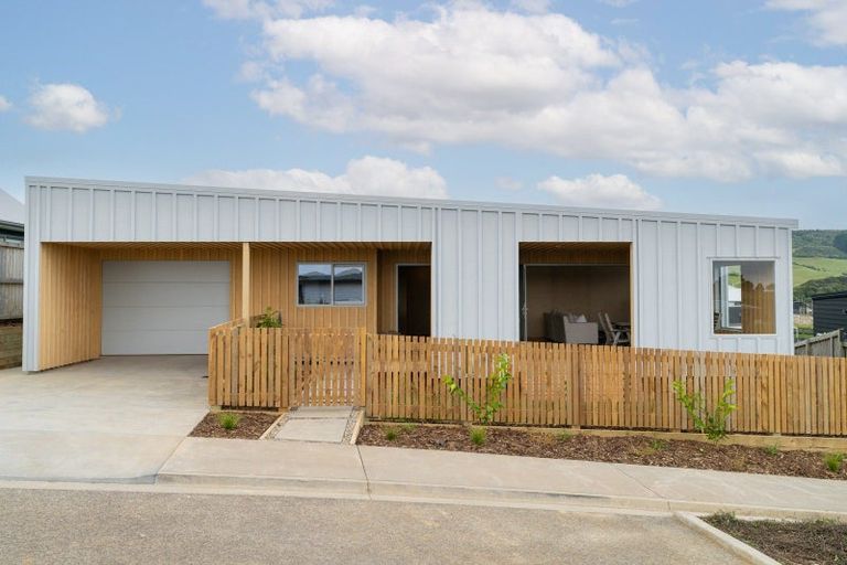 Photo of property in 8 Maataitai Road, Raglan, 3225