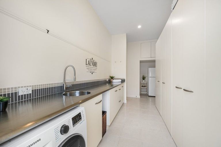 Photo of property in 61 Onslow Road, Khandallah, Wellington, 6035