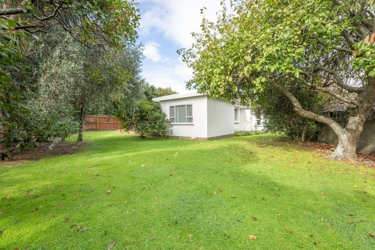 Photo of property in 12 Kiwi Street, Heretaunga, Upper Hutt, 5018