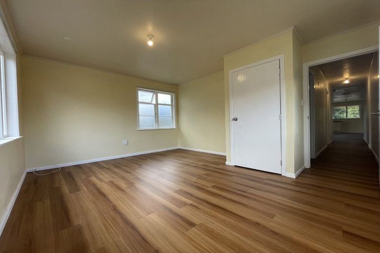Photo of property in 36 Sherrybrooke Place, Sunnyvale, Auckland, 0612
