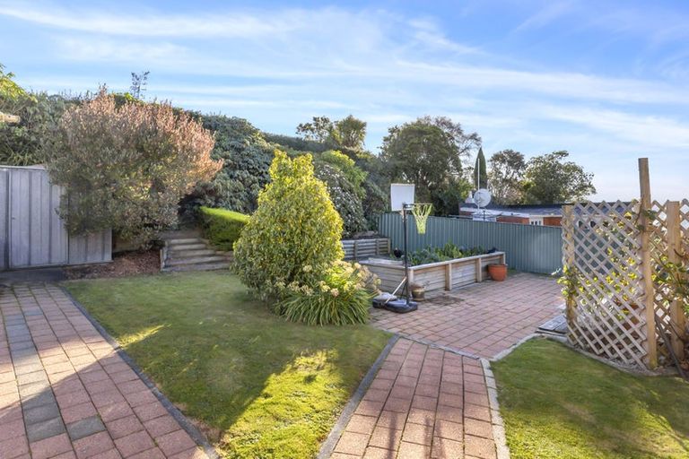 Photo of property in 154 Easther Crescent, Kew, Dunedin, 9012
