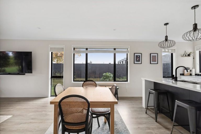 Photo of property in 1 Ruru Street, Cambridge, 3434