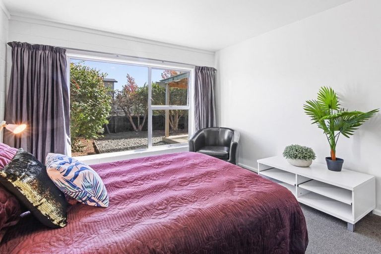 Photo of property in 1/73 Harewood Road, Papanui, Christchurch, 8053