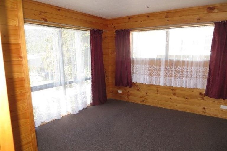 Photo of property in 14 Masters Street, Greymouth, 7805