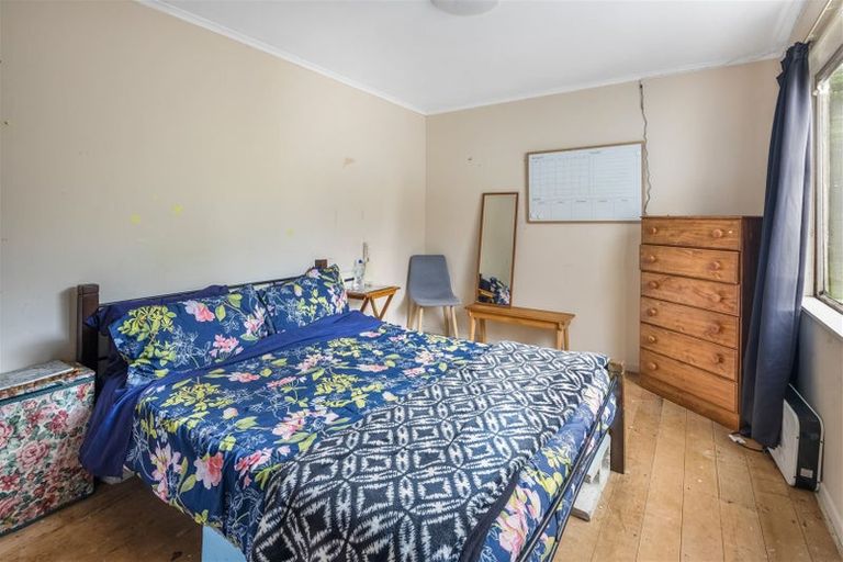 Photo of property in 52 Fraser Avenue, Johnsonville, Wellington, 6037