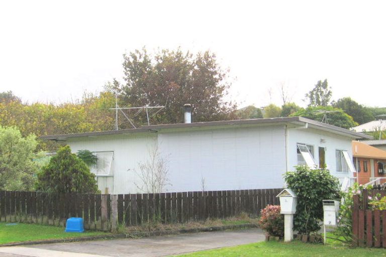 Photo of property in 7a Eagle Place, Red Beach, 0932