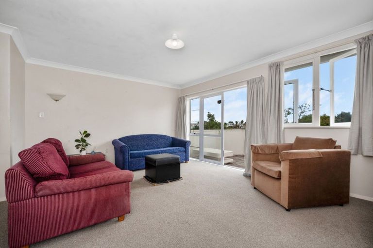 Photo of property in 33 Henderson Crescent, Parkvale, Tauranga, 3112