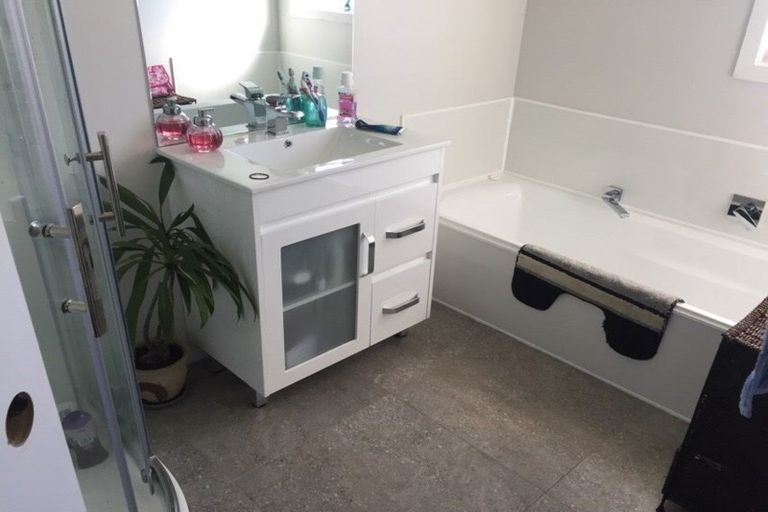 Photo of property in 56 Kelvin Road, Papakura, 2110