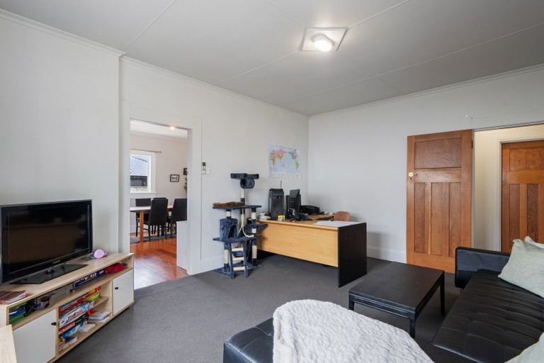 Photo of property in 21 Victoria Street, Foxton, 4814