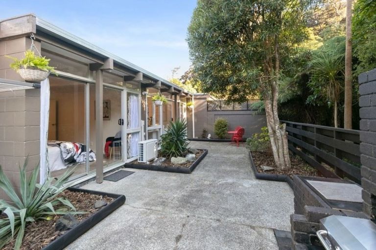 Photo of property in 2/63 Cheviot Road, Lowry Bay, Lower Hutt, 5013