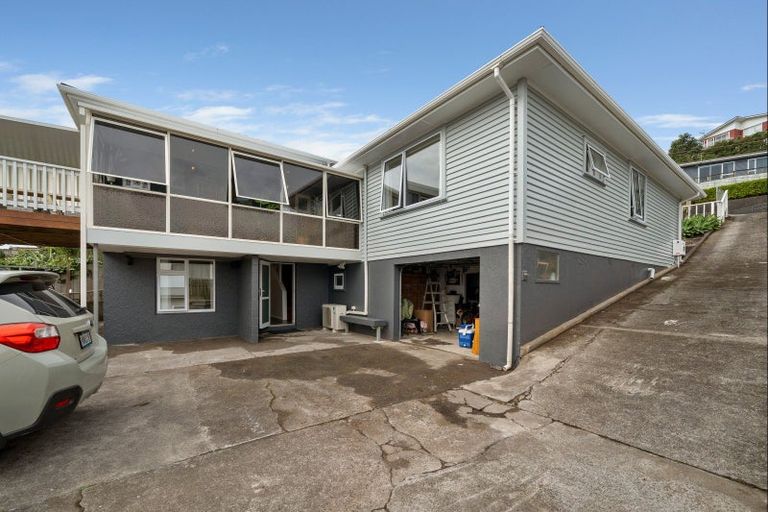 Photo of property in 11 Mount View Place, Spotswood, New Plymouth, 4310