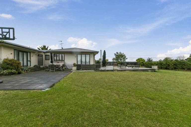 Photo of property in 35 Holdens Road, Henderson, Auckland, 0612