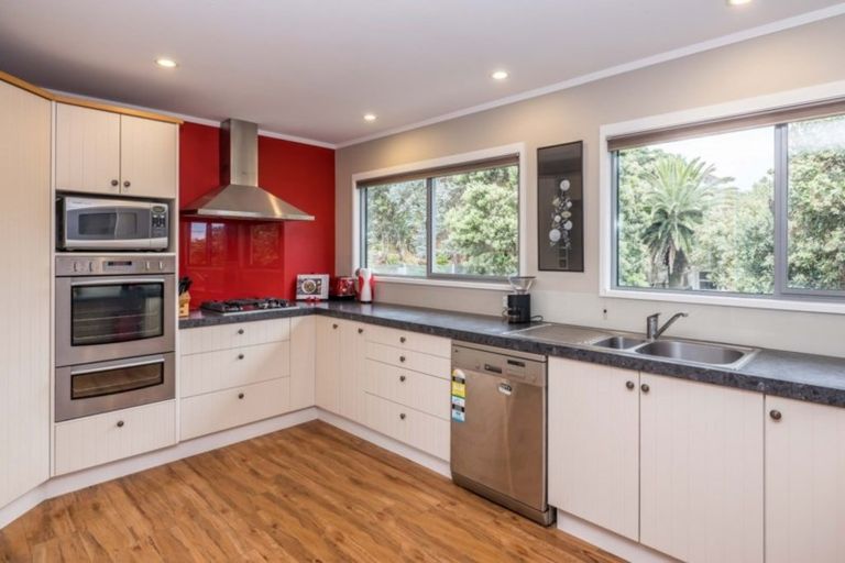 Photo of property in 93b The Esplanade, Raumati South, Paraparaumu, 5032