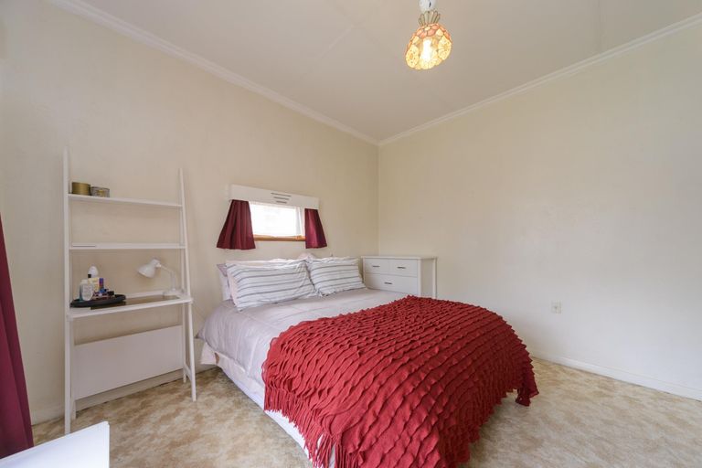 Photo of property in 50 Florence Avenue, Palmerston North, 4414