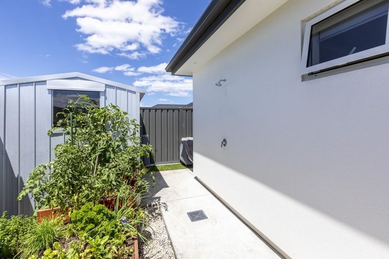 Photo of property in 34 Pelorus Avenue, Poraiti, Napier, 4112