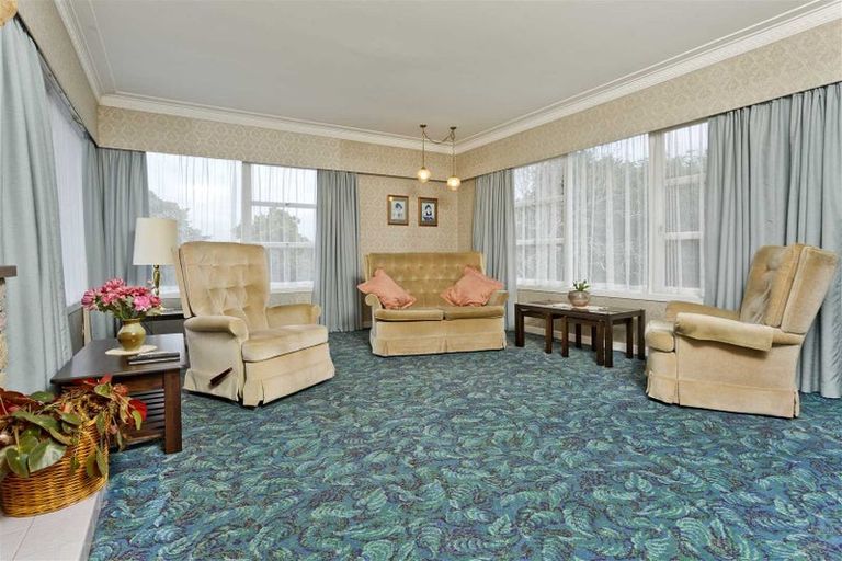 Photo of property in 87 Hillcrest Avenue, Hillcrest, Auckland, 0627