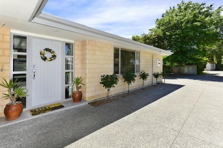 Photo of property in 10h Sefton Street, Belfast, Christchurch, 8051