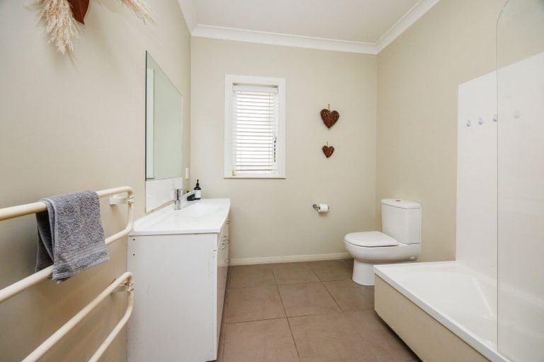 Photo of property in 290 Cambridge Avenue, Ashhurst, 4810