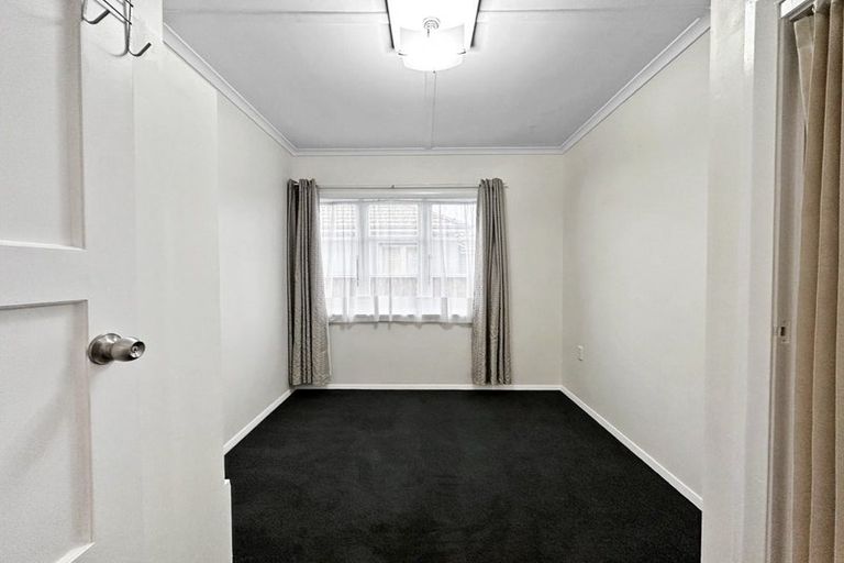 Photo of property in 33 Swiss Avenue, Gonville, Whanganui, 4501