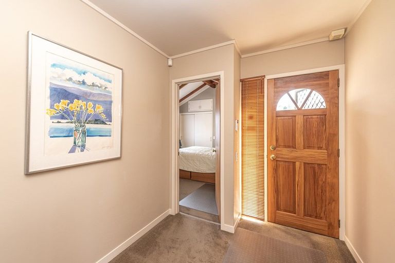 Photo of property in 3 Collier Place, Saint Johns Hill, Whanganui, 4501