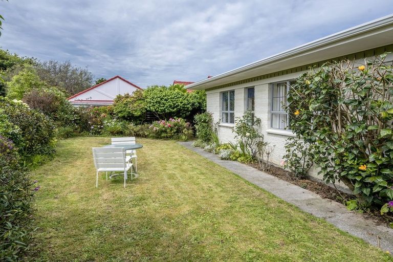Photo of property in 14 Richmond Avenue, Waikanae, 5036