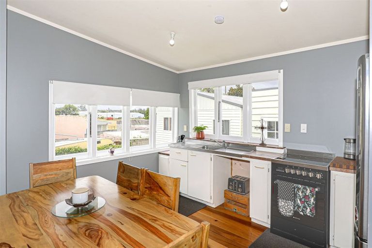 Photo of property in 16 William Street, Huntly, 3700